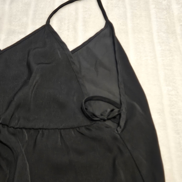 BOGO Free🦋 Divided Black Camisole Style Top - Picture 5 of 12